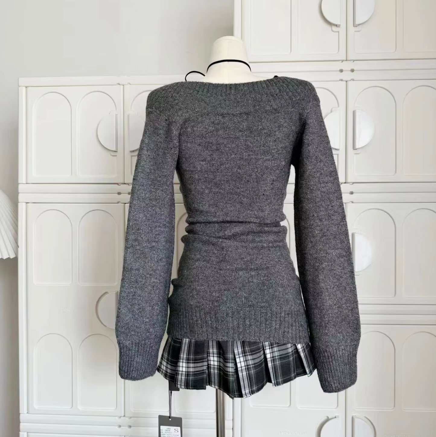 Emeli | Kvinders strikket sweater og nederdelsæt Vintage-inspireret efterår/vinter Chic