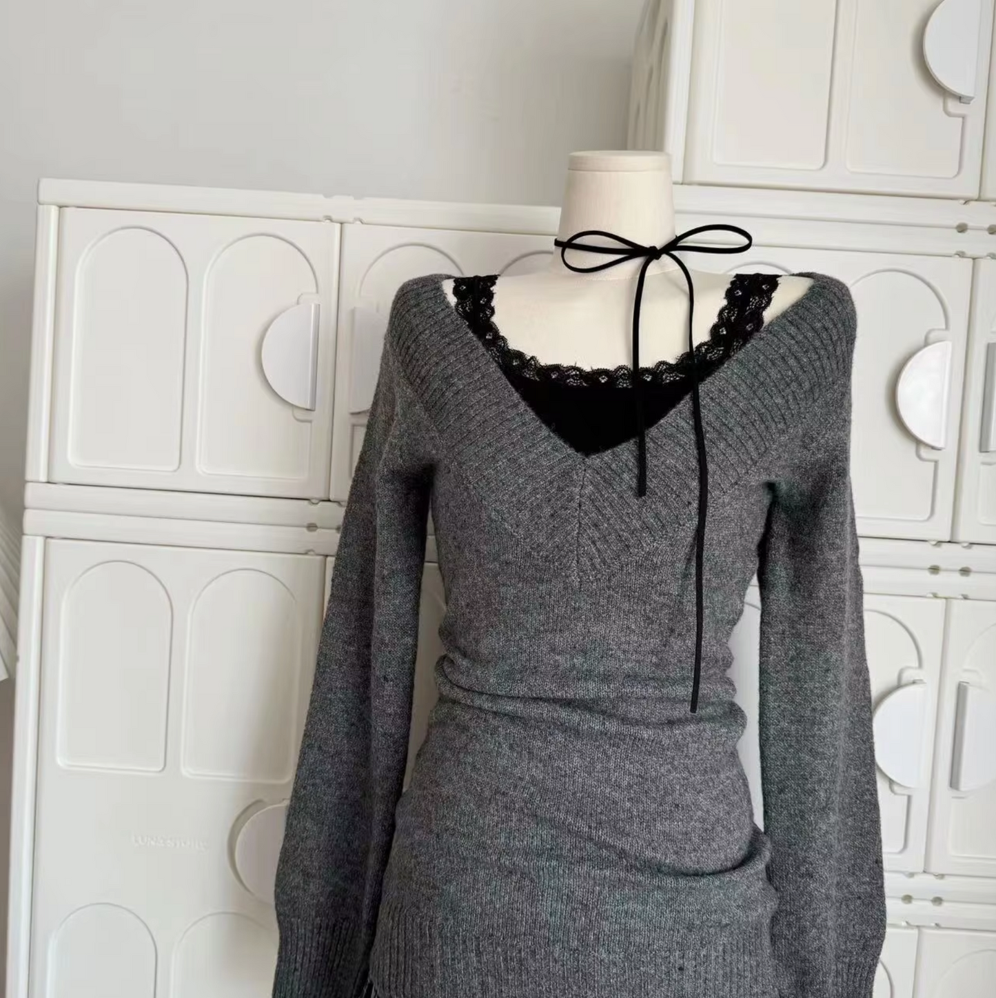 Emeli | Kvinders strikket sweater og nederdelsæt Vintage-inspireret efterår/vinter Chic