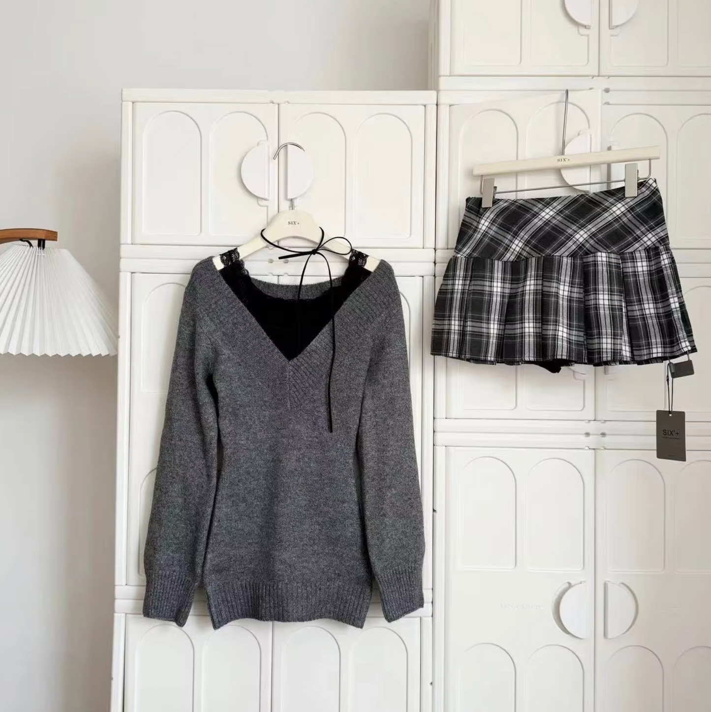 Emeli | Kvinders strikket sweater og nederdelsæt Vintage-inspireret efterår/vinter Chic