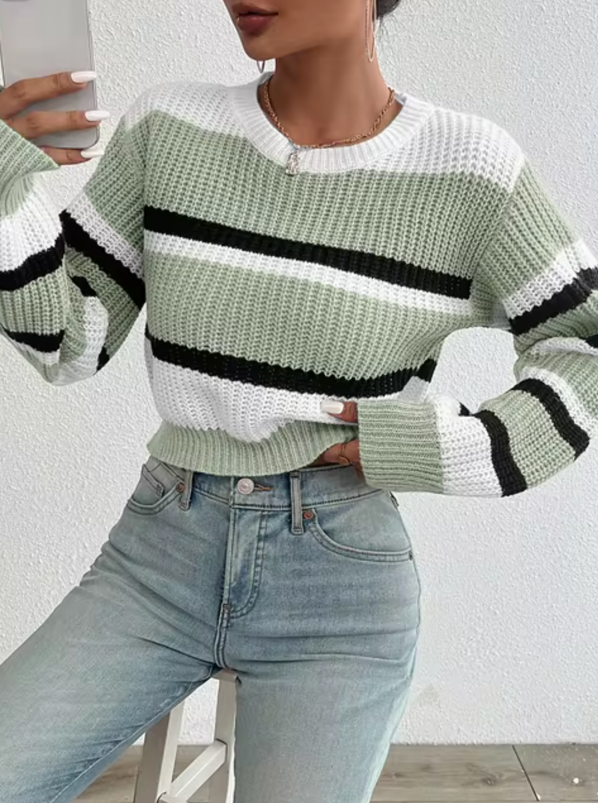 Una | Stilfuld strikket cropped sweater til kvinder