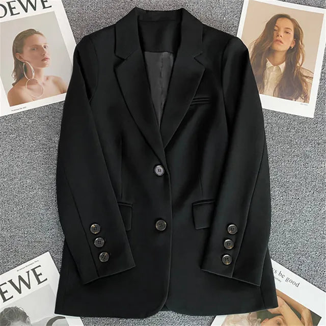 Dina | Elegant langærmet blazer til kvinder Chic pendlerjakke