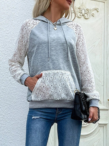 Signy | Chic tofarvet hættetrøje med blondedetaljer til efterår/vinter
