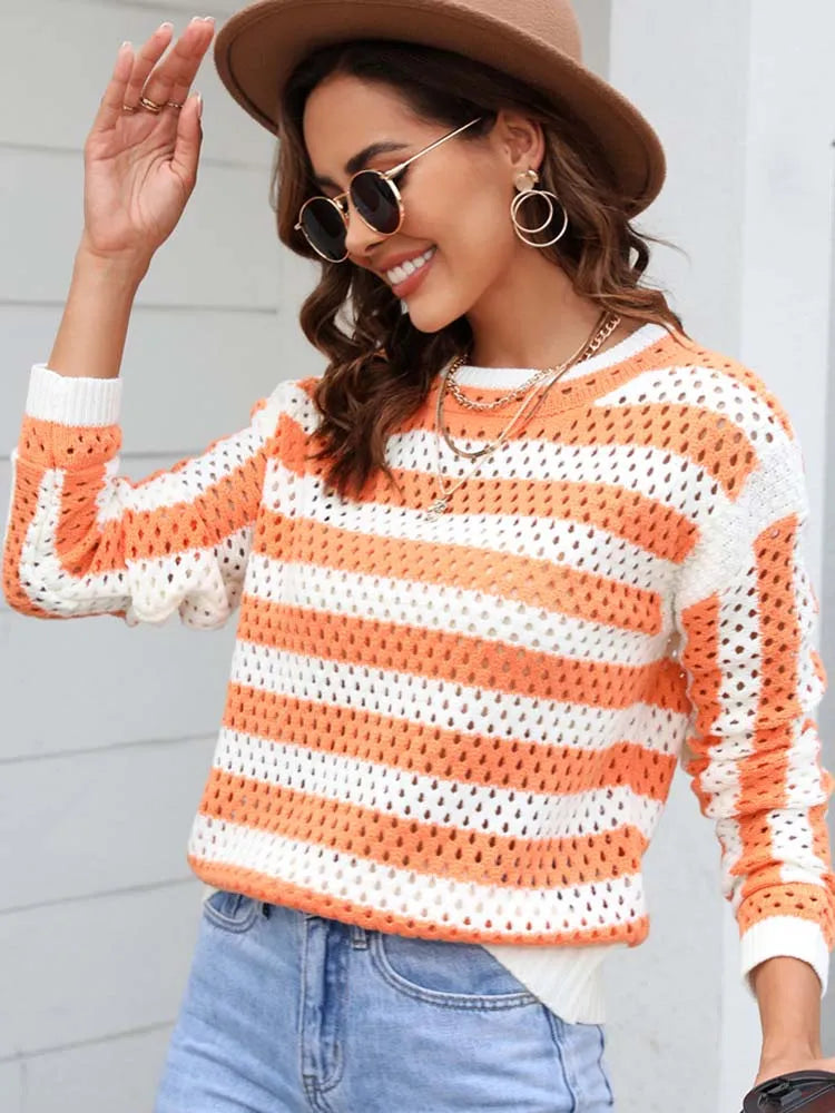 Helmine | Chic stribet sweater med elegant hæklet design
