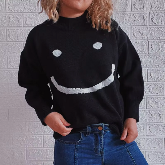 Simone-Marie | Smiley-strikket sweater afslappet og hyggeligt til vinteren